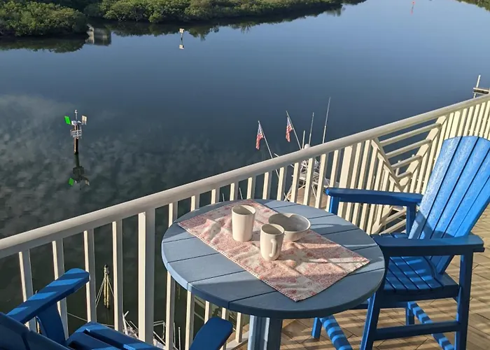 Harbourside At Marker 33 Apartment